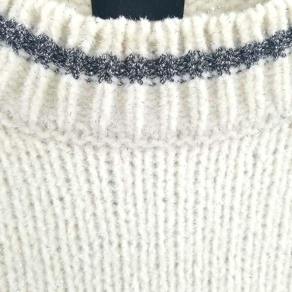 Cliche Ivory Crew Neck Pullover Sweater with Silver Metallic Accents - Picture 5 of 6